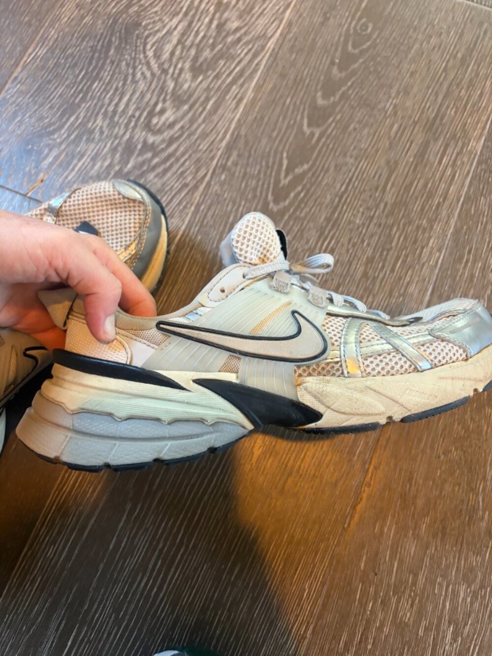 Nike V2K Run Women's Sneaker - Picture 10 of 10